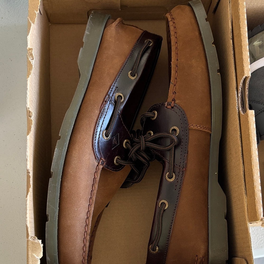 Sperry Men's Tan and Brown Boat Shoes